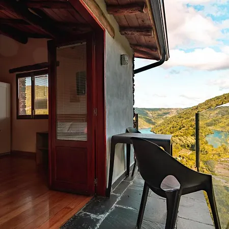 Cabo Do Mundo לינה וארוחת בוקר