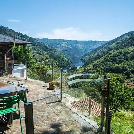 Bed & Breakfast Cabo Do Mundo Chantada