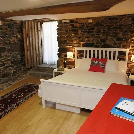 Cabo Do Mundo לינה וארוחת בוקר 4*