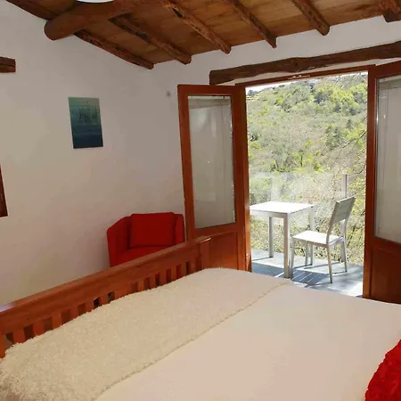 Alojamento de Acomodação e Pequeno-almoço Cabo Do Mundo 4*