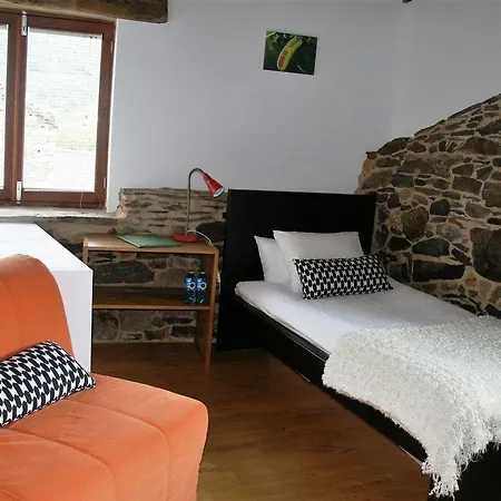 Bed & Breakfast Cabo Do Mundo Chantada