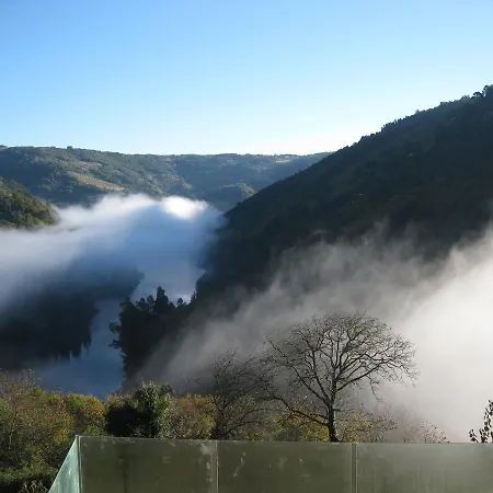 Bed and Breakfast Cabo Do Mundo 4*