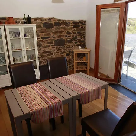 לינה וארוחת בוקר Cabo Do Mundo