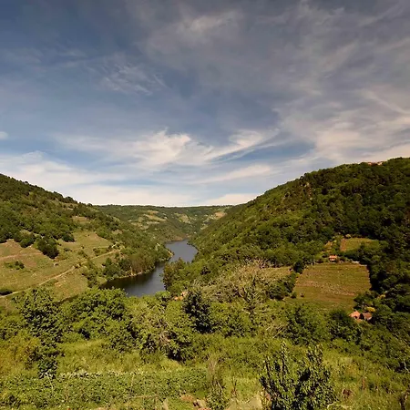 Bed & Breakfast Cabo Do Mundo Chantada